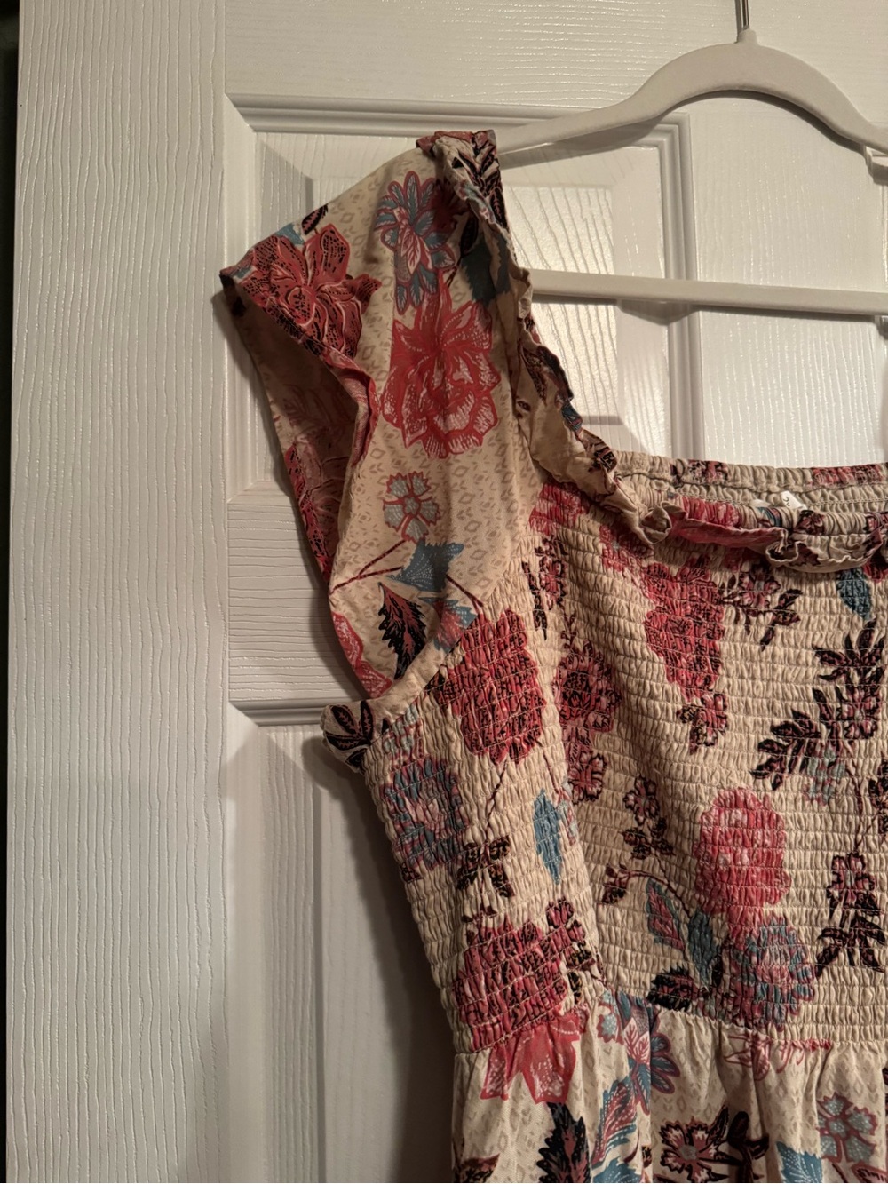 Maurices Sz 2X Beige Floral Off or On Smocked Dress with pockets - Picture 5 of 10